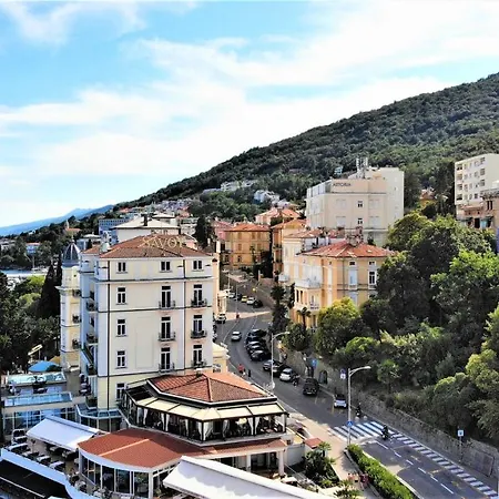 Apartment Near Beach With Sea View Abbazia Esterno foto